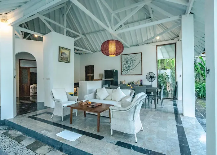 Вилла 5 Bedroom Etnik In With Big Garden And Private Pool