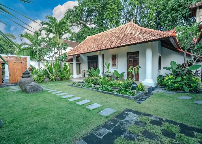 5 Bedroom Etnik In With Big Garden And Private Pool Вилла Семиньяк