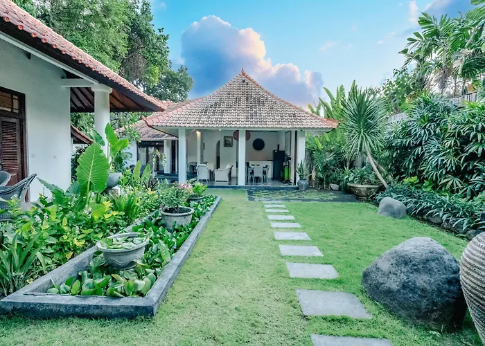 Вилла 5 Bedroom Etnik In With Big Garden And Private Pool Семиньяк
