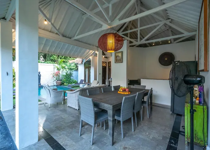5 Bedroom Etnik In With Big Garden And Private Pool Семиньяк