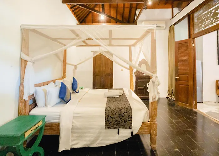 5 Bedroom Etnik In With Big Garden And Private Pool Семиньяк