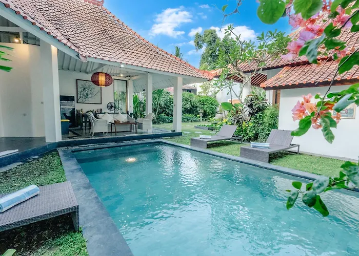 5 Bedroom Etnik In With Big Garden&private Pool *