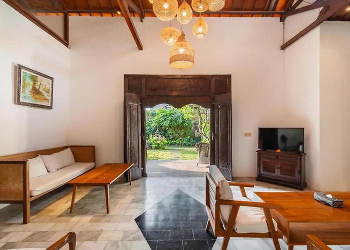 5 Bedroom Etnik In With Big Garden&private Pool Villa Seminyak