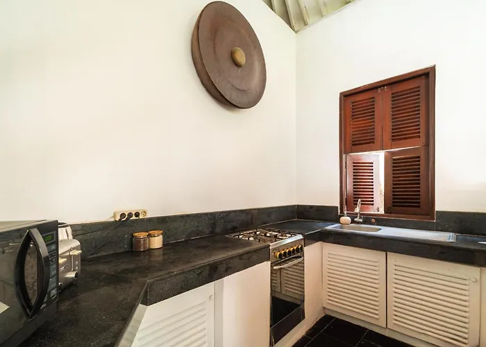 Villa 5 Bedroom Etnik In With Big Garden&private Pool Seminyak