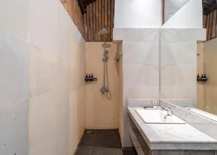 5 Bedroom Etnik In With Big Garden&private Pool Villa Seminyak